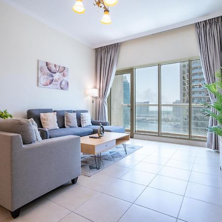 RH- Burj Al Nujoom, Downtown, 2BR near Dubai Mall Apartment Luaran gambar